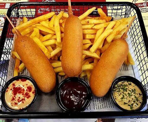 Monatsspecial: American Corn Dogs