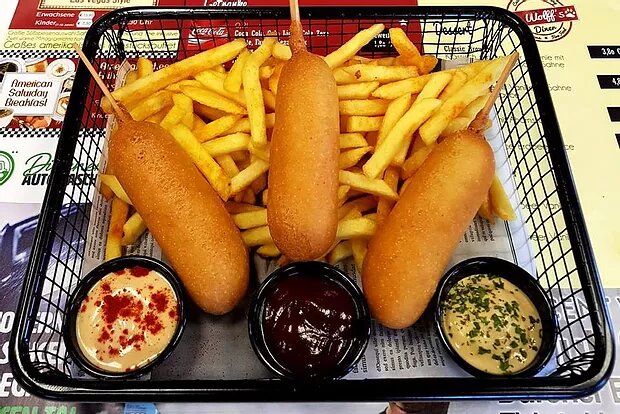 Monatsspecial: American Corn Dogs