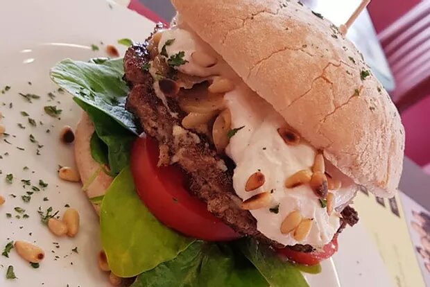 Monatsspecial Juli: Popeye Burger