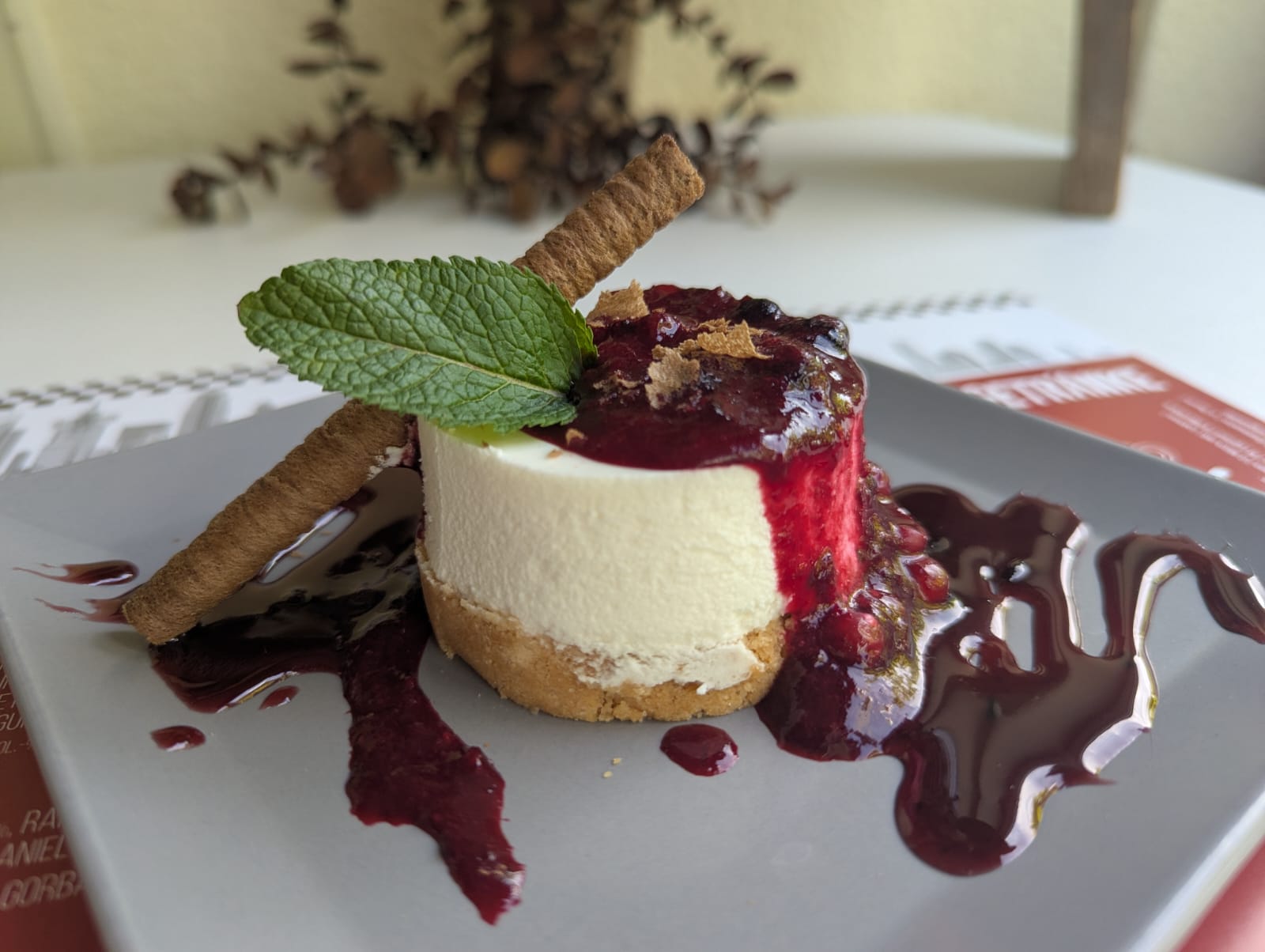 Oktober Special Wild Berry Cheesecake