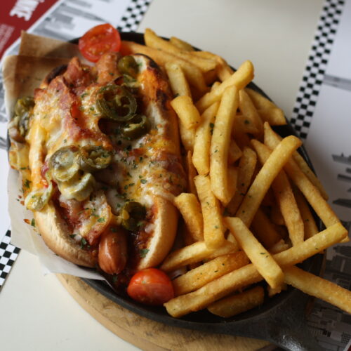 Oktober Special - Bacon Loaded Chili Cheese Hot Dog